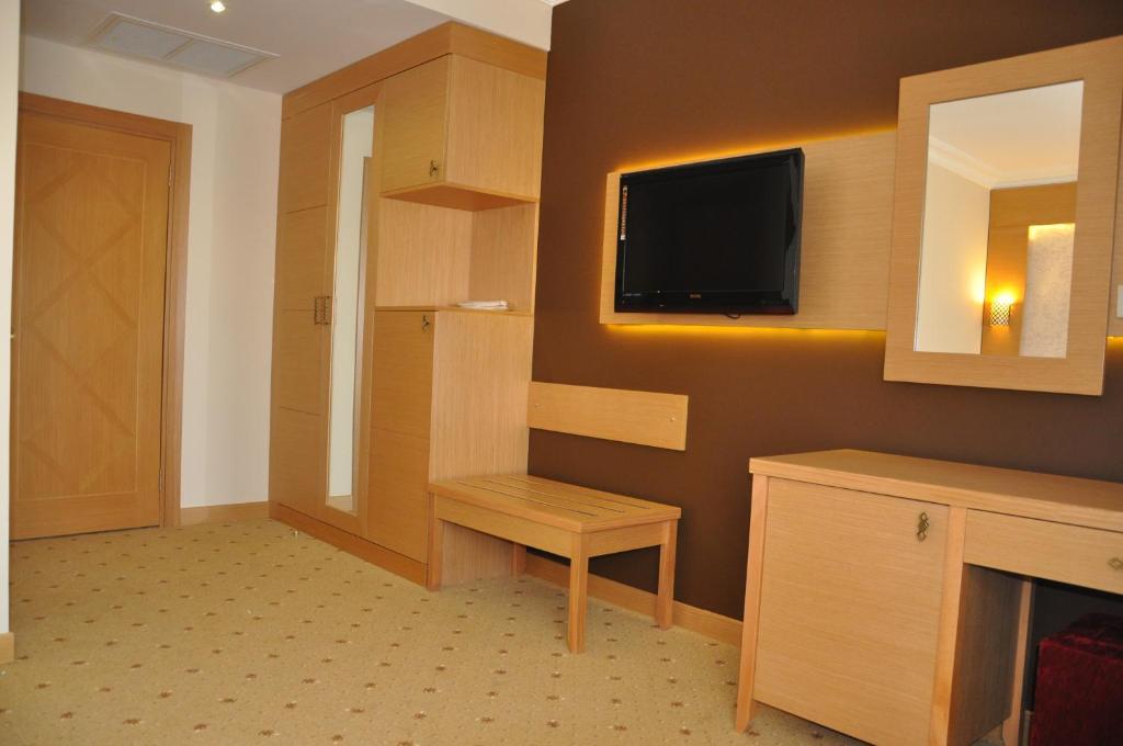 Gebze Palas Hotel Exterior photo